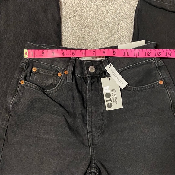 TOPSHOP Moto Black New Boyfriend Mid Rise Loose Fit Jeans Size W26 L32 NWT - Picture 10 of 12